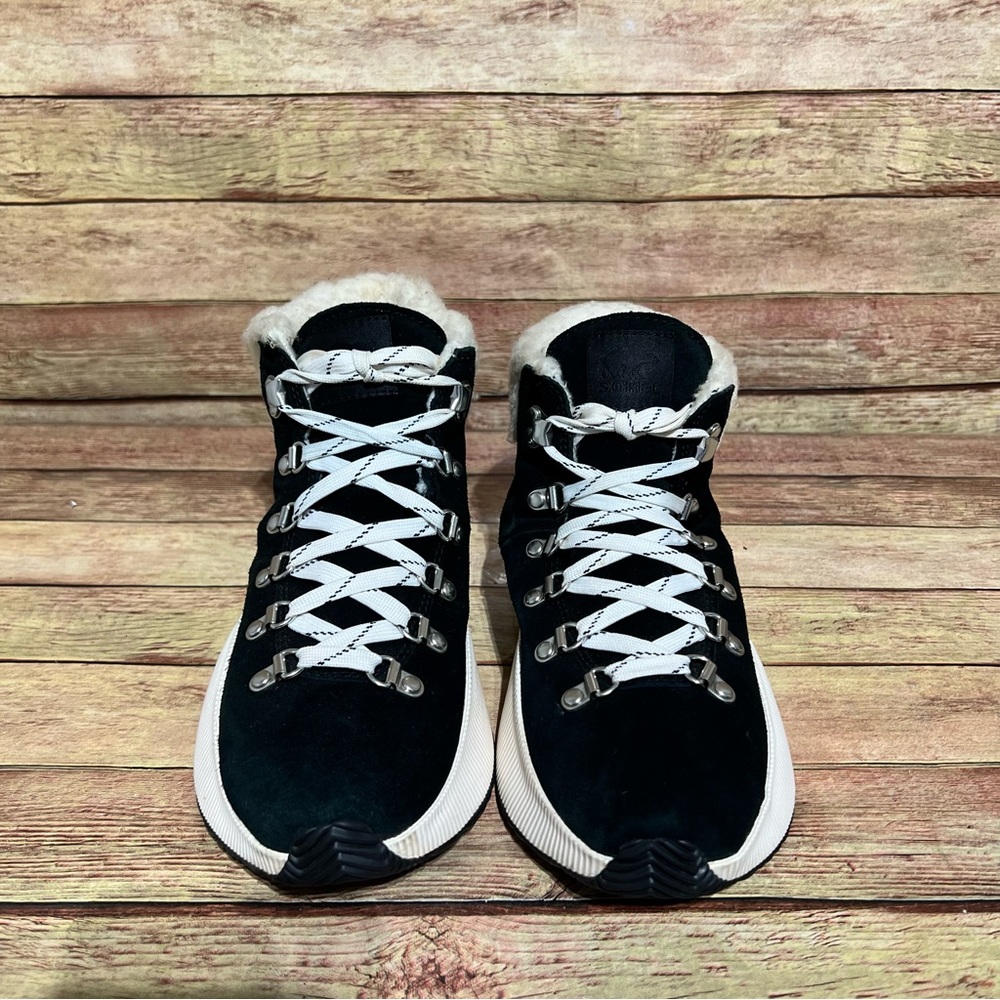 Sorel Out N About lll Conquest Ankle Boots - Picture 6 of 9